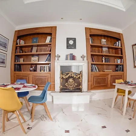 Al Centro Luxury Bed & Breakfast 3*