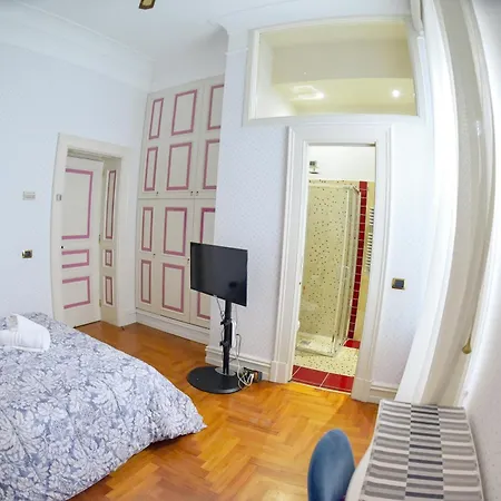 Alojamento de Acomodação e Pequeno-almoço Al Centro Luxury 4*