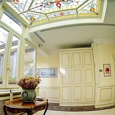Al Centro Luxury לינה וארוחת בוקר 4*