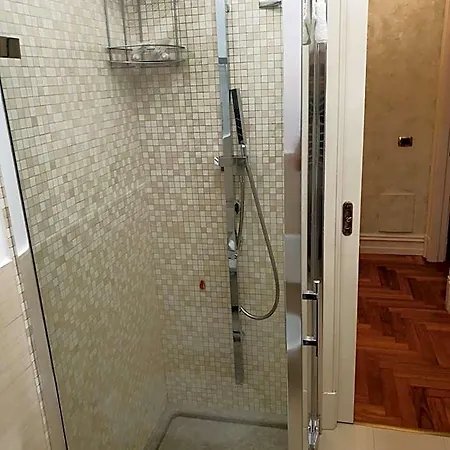 فندق مبيت وإفطار Al Centro Luxury 4*